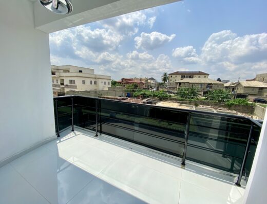 Stunning A Room & Parlor Serviced Apt | Secure Gated Estate