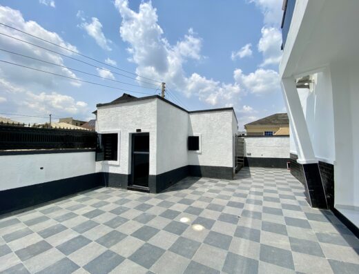 Stunning A Room & Parlor Serviced Apt | Secure Gated Estate