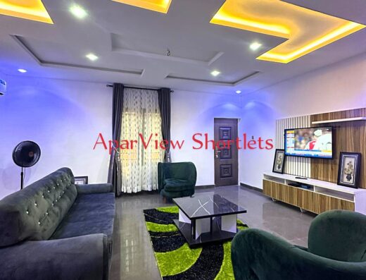 A wonderfully furnished and fully serviced luxury 3 bedroom shortlet apartment in Surulere