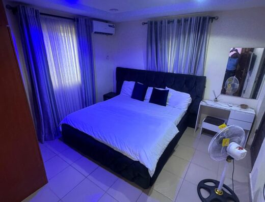 Fully furnished and well serviced luxury 1 bedroom shortlet apartment in Ogba